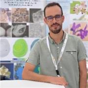 Puedo enseñar geología en inglés y también en francés